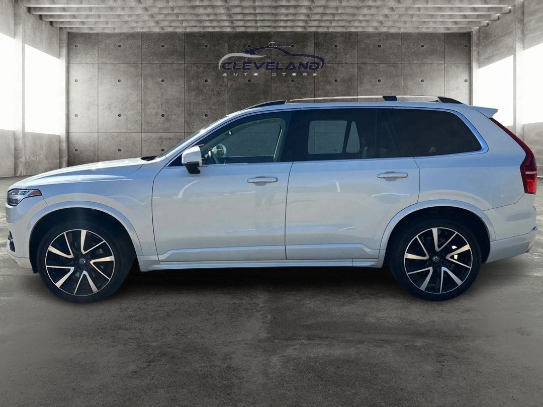 2019 Volvo XC90 T6 Momentum photo 6