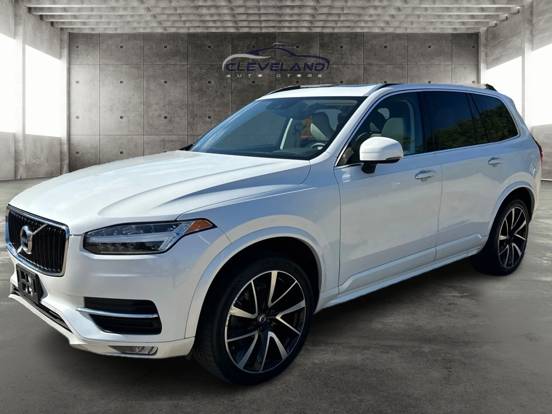 2019 Volvo XC90 T6 Momentum photo 8