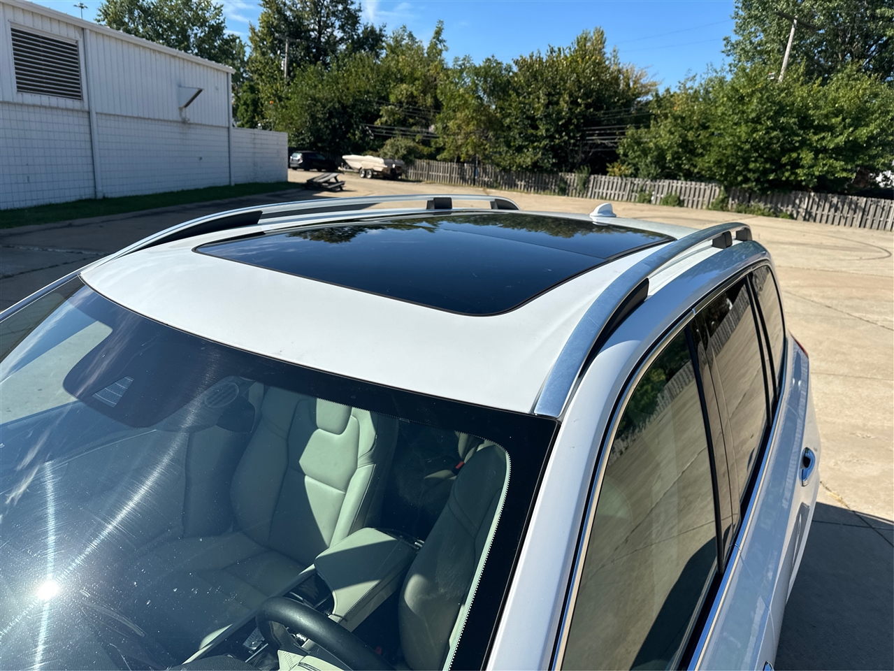 2019 Volvo XC90 T6 Momentum photo 12