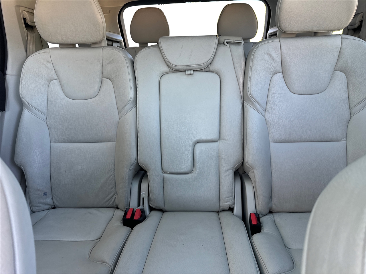 2019 Volvo XC90 T6 Momentum photo 15