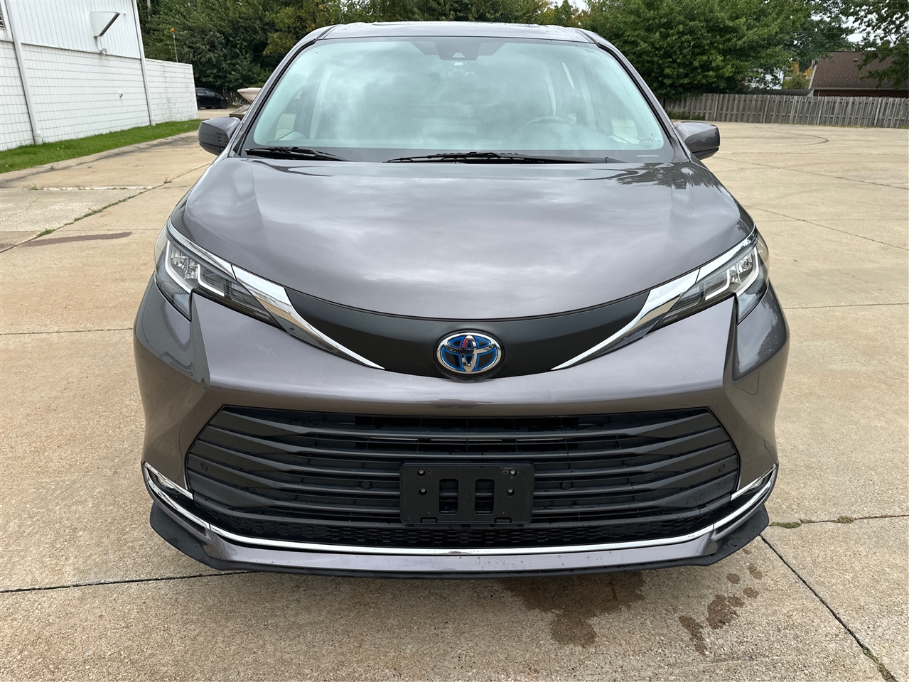 2021 Toyota Sienna XLE photo 23