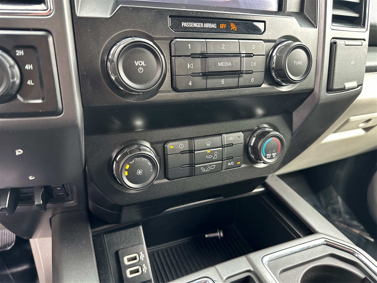 Ford F-150  2019 Ford F-150  2019