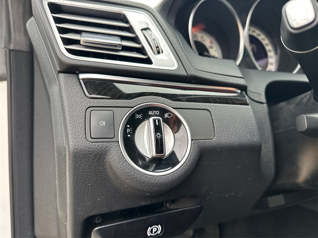 Mercedes-Benz E-Class  2014