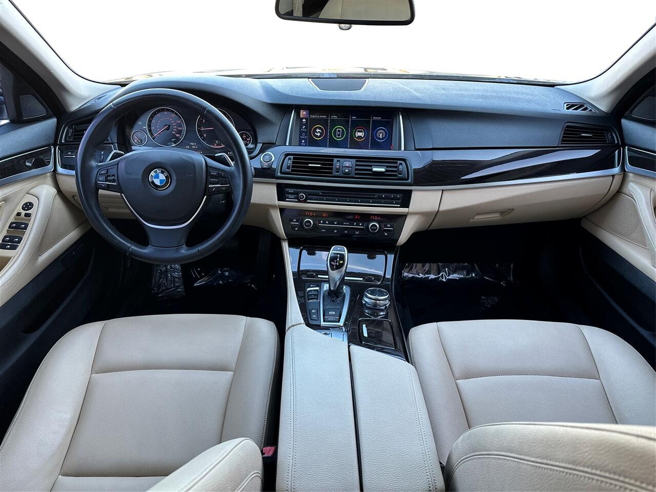 BMW 5-Series  2016