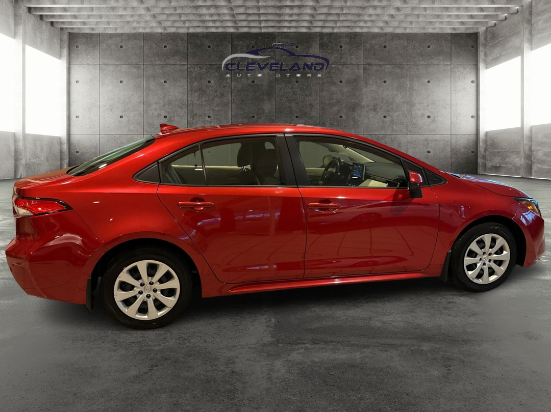 2020 Toyota Corolla LE's photo