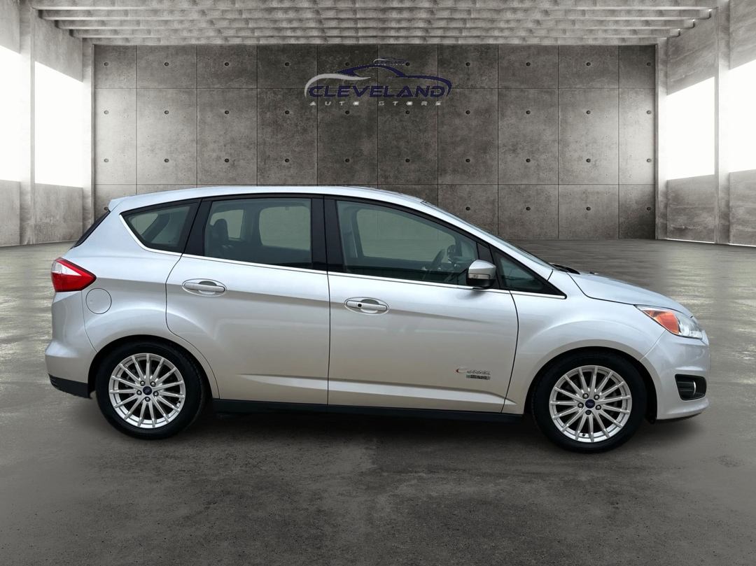 2016 Ford C-Max Energi SEL's photo