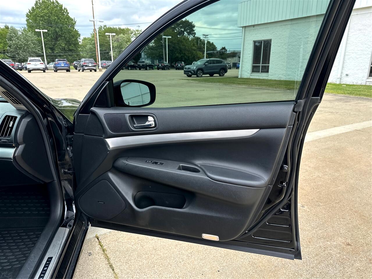 Infiniti G Sedan 37x AWD 2013