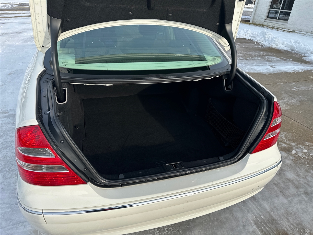 Mercedes-Benz E-Class  2006