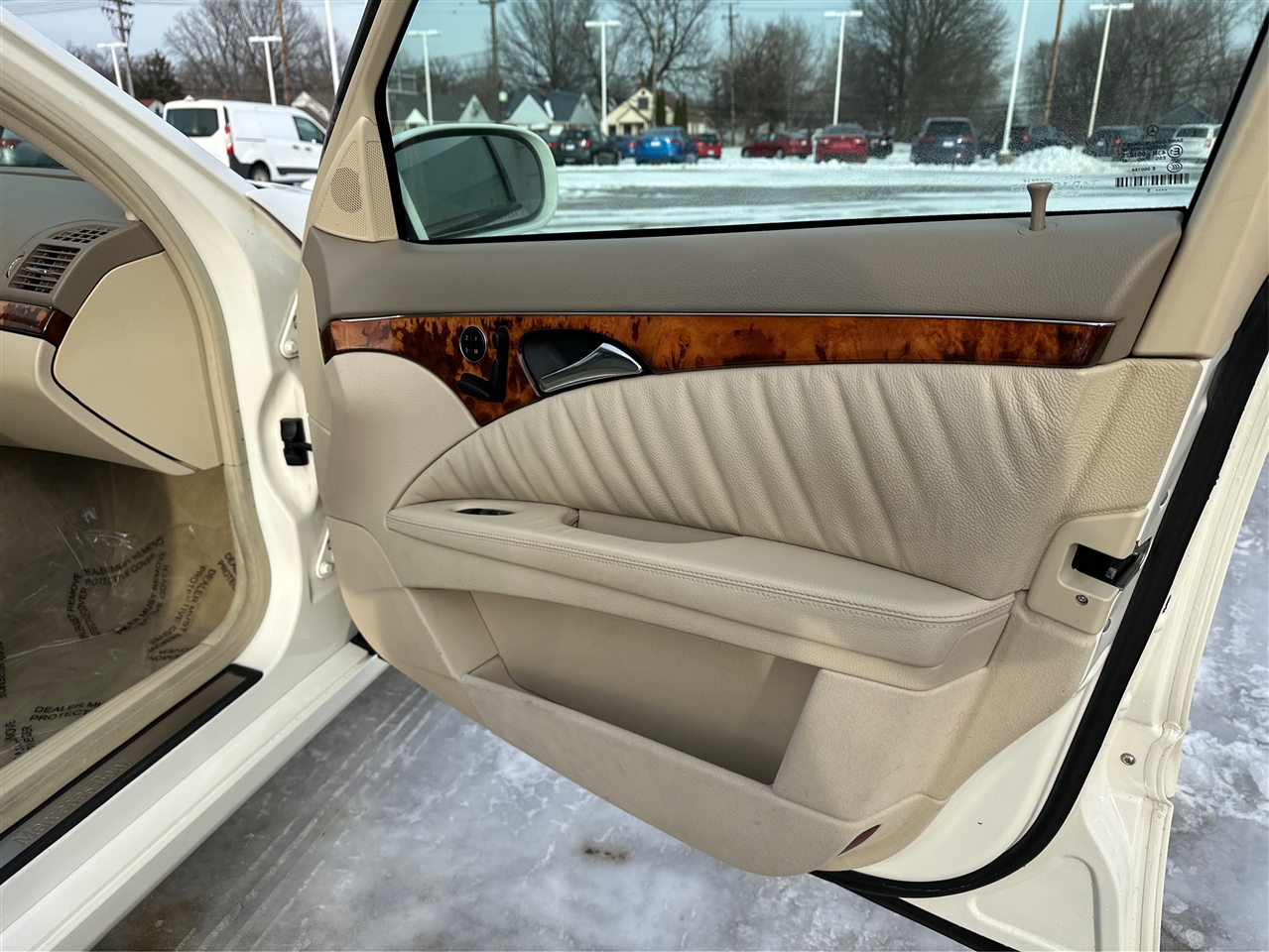 Mercedes-Benz E-Class  2006