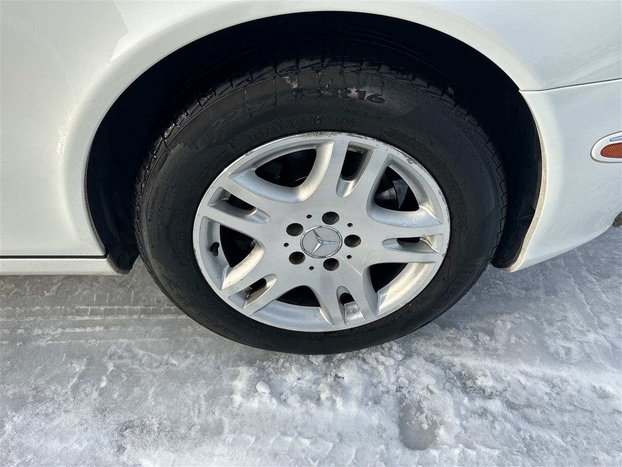 Mercedes-Benz E-Class  2006