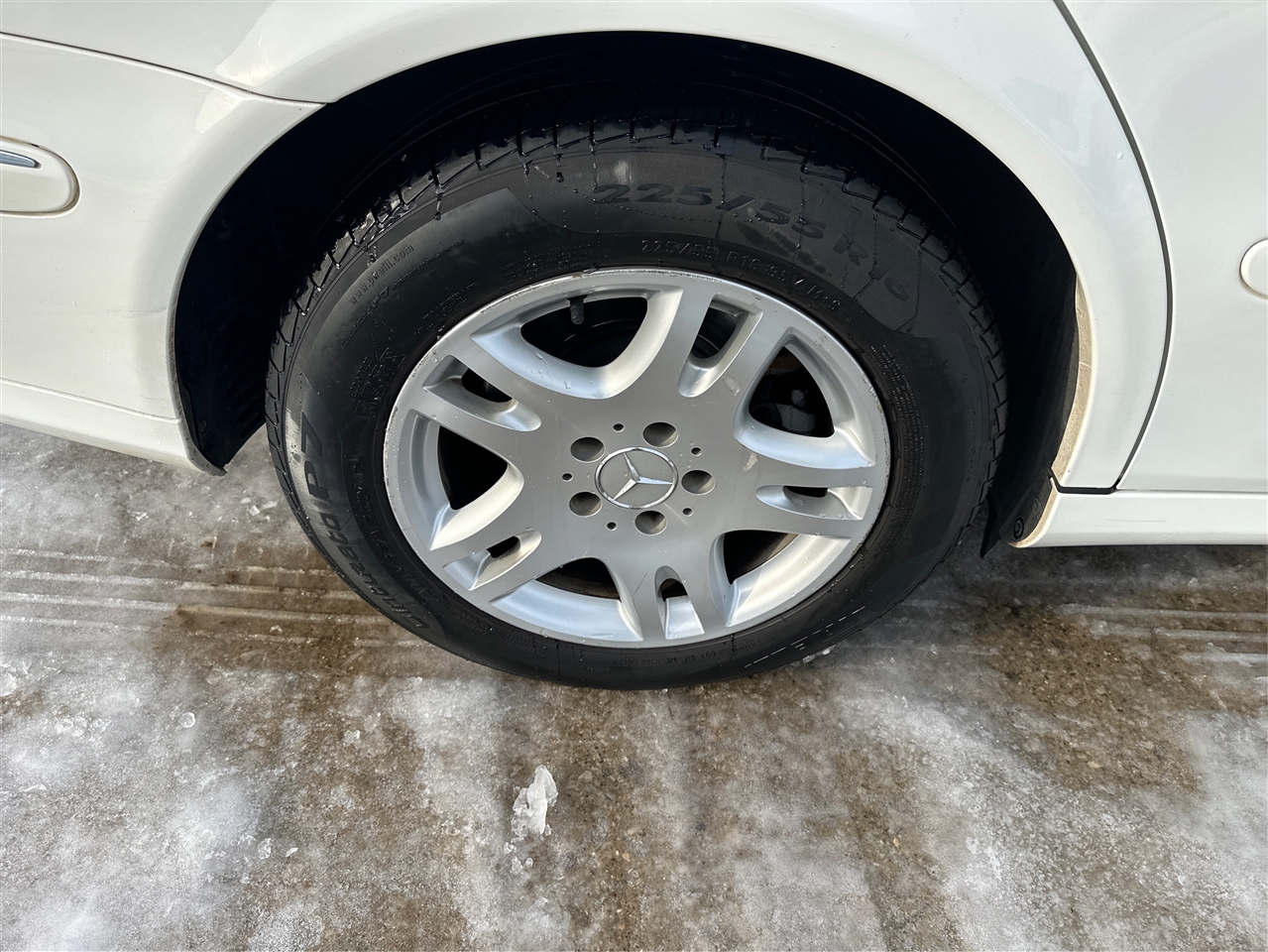 Mercedes-Benz E-Class  2006