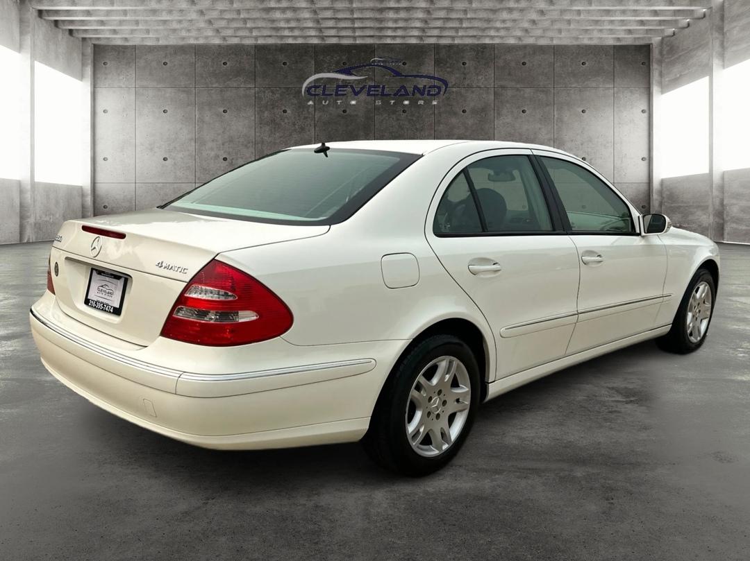 Mercedes-Benz E-Class  2006