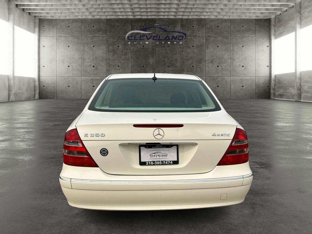 Mercedes-Benz E-Class  2006