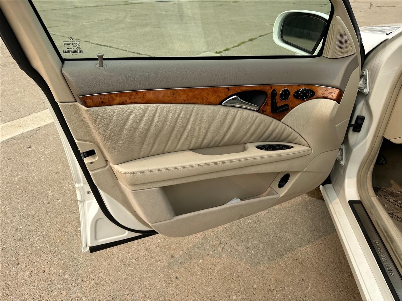 Mercedes-Benz E-Class  2006