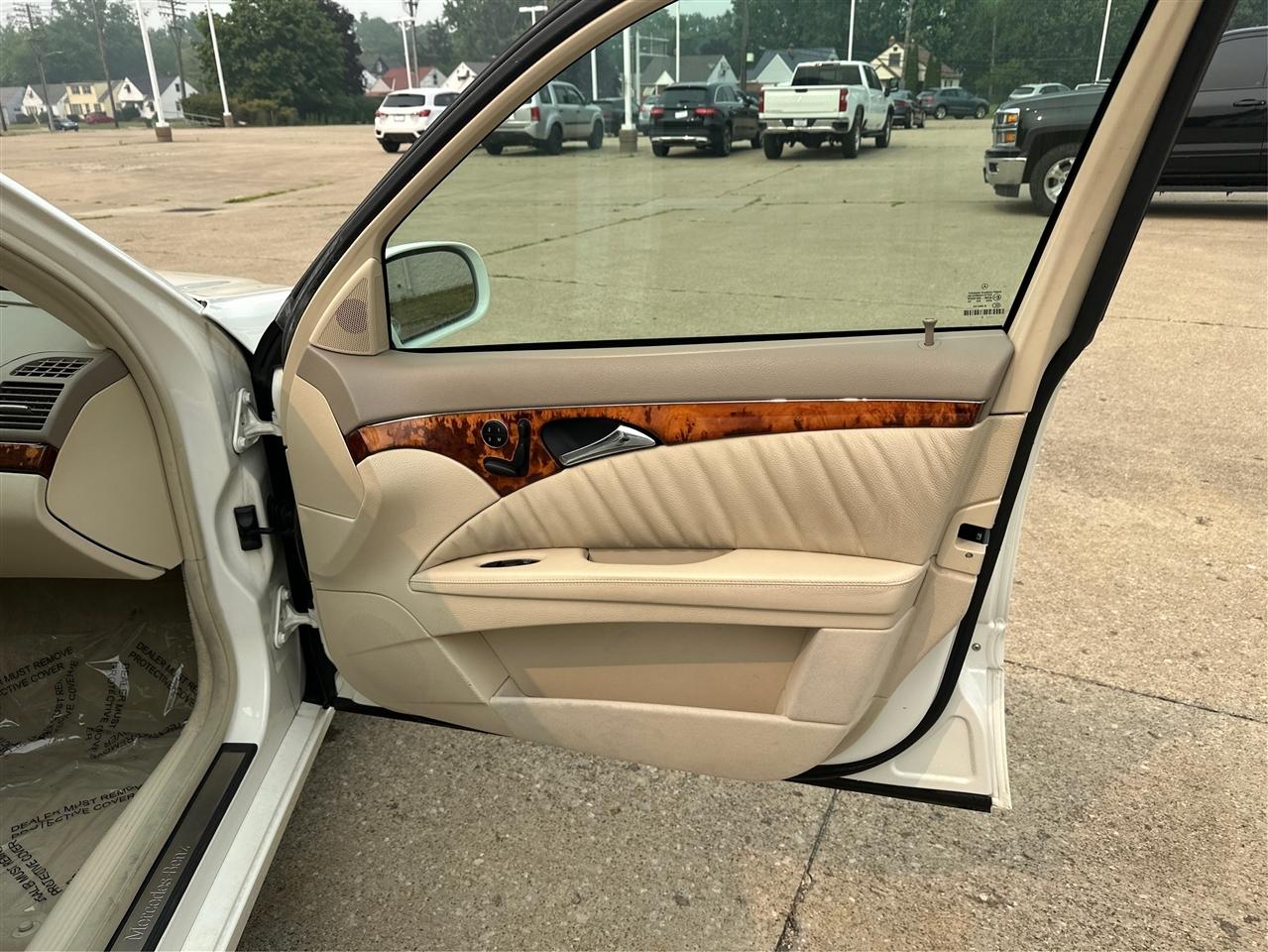 Mercedes-Benz E-Class  2006