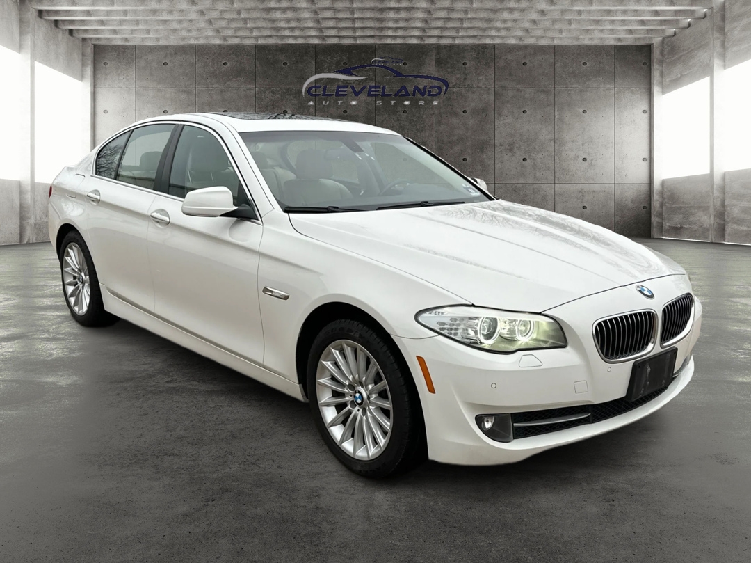 2013 BMW 5-Series XI