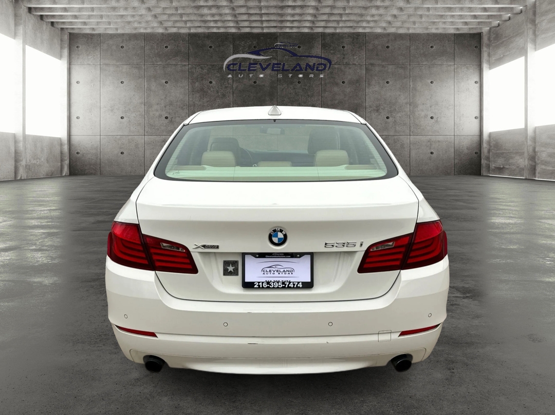 BMW 5-Series  2013