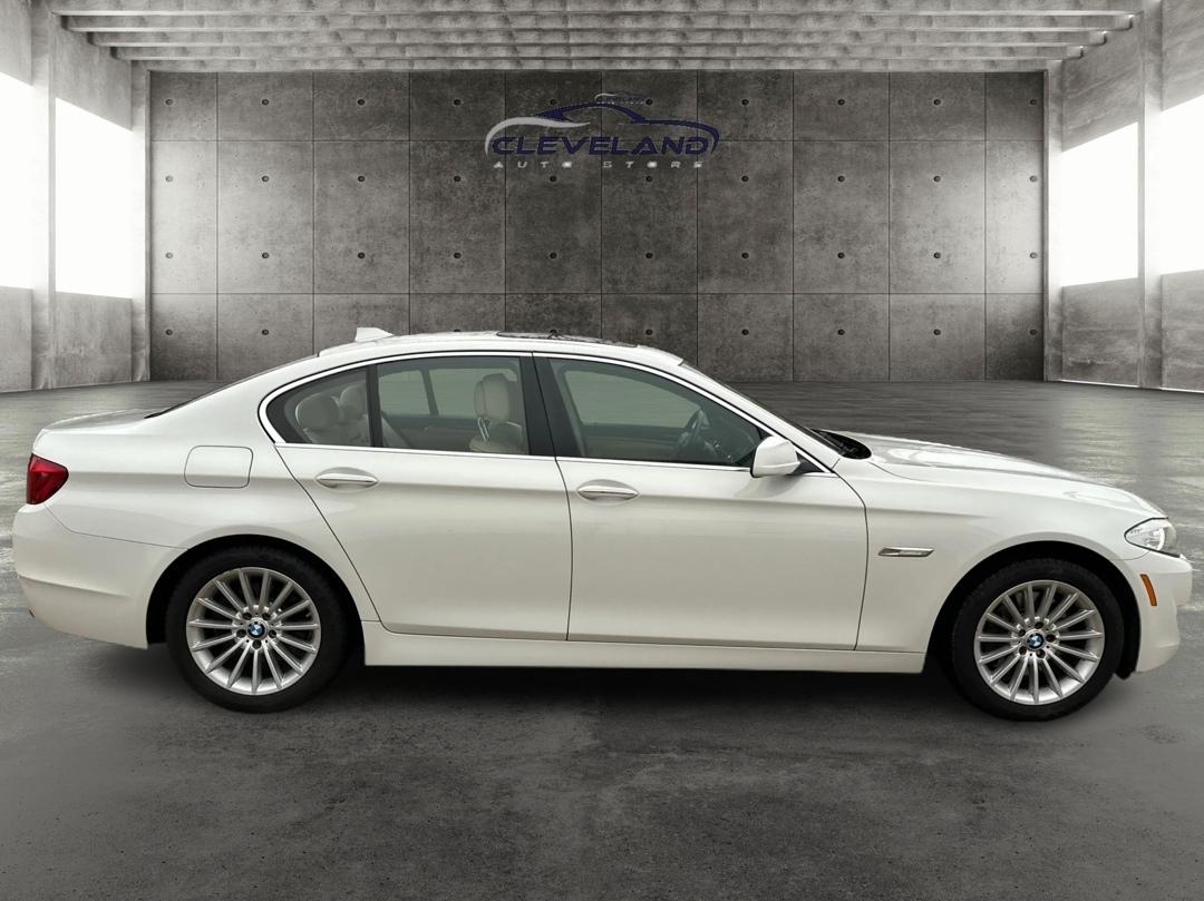 BMW 5-Series  2013