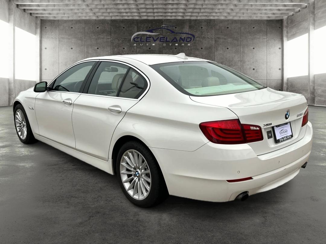 BMW 5-Series  2013
