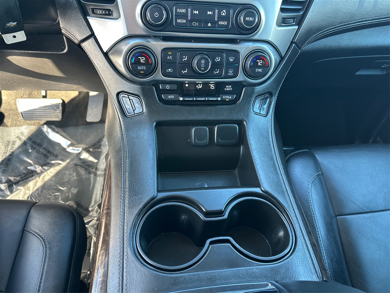 Chevrolet Suburban  2016