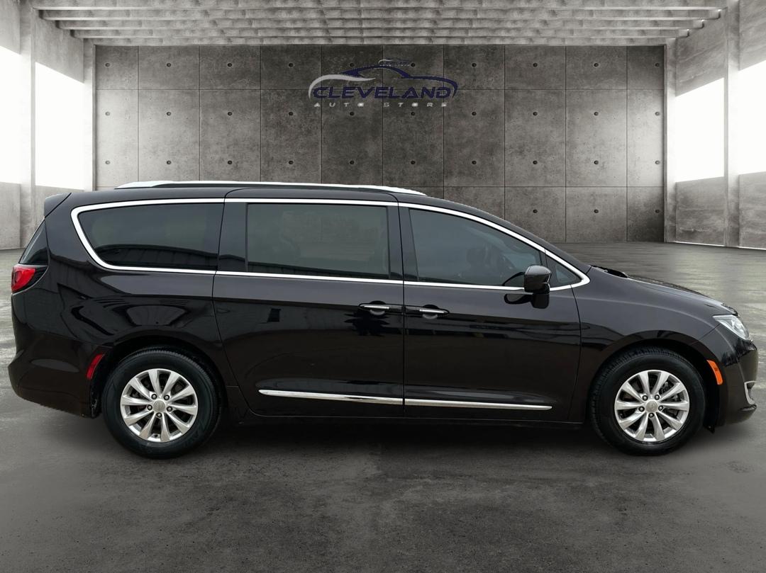 Chrysler Pacifica  2018