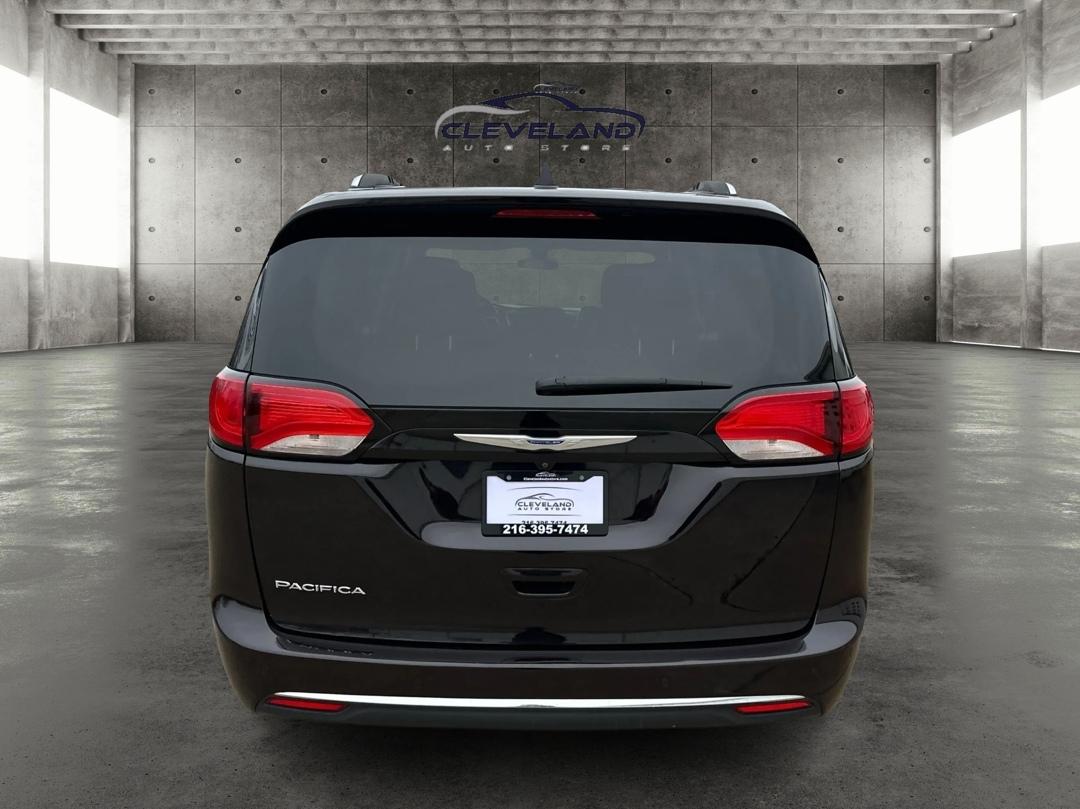 Chrysler Pacifica  2018
