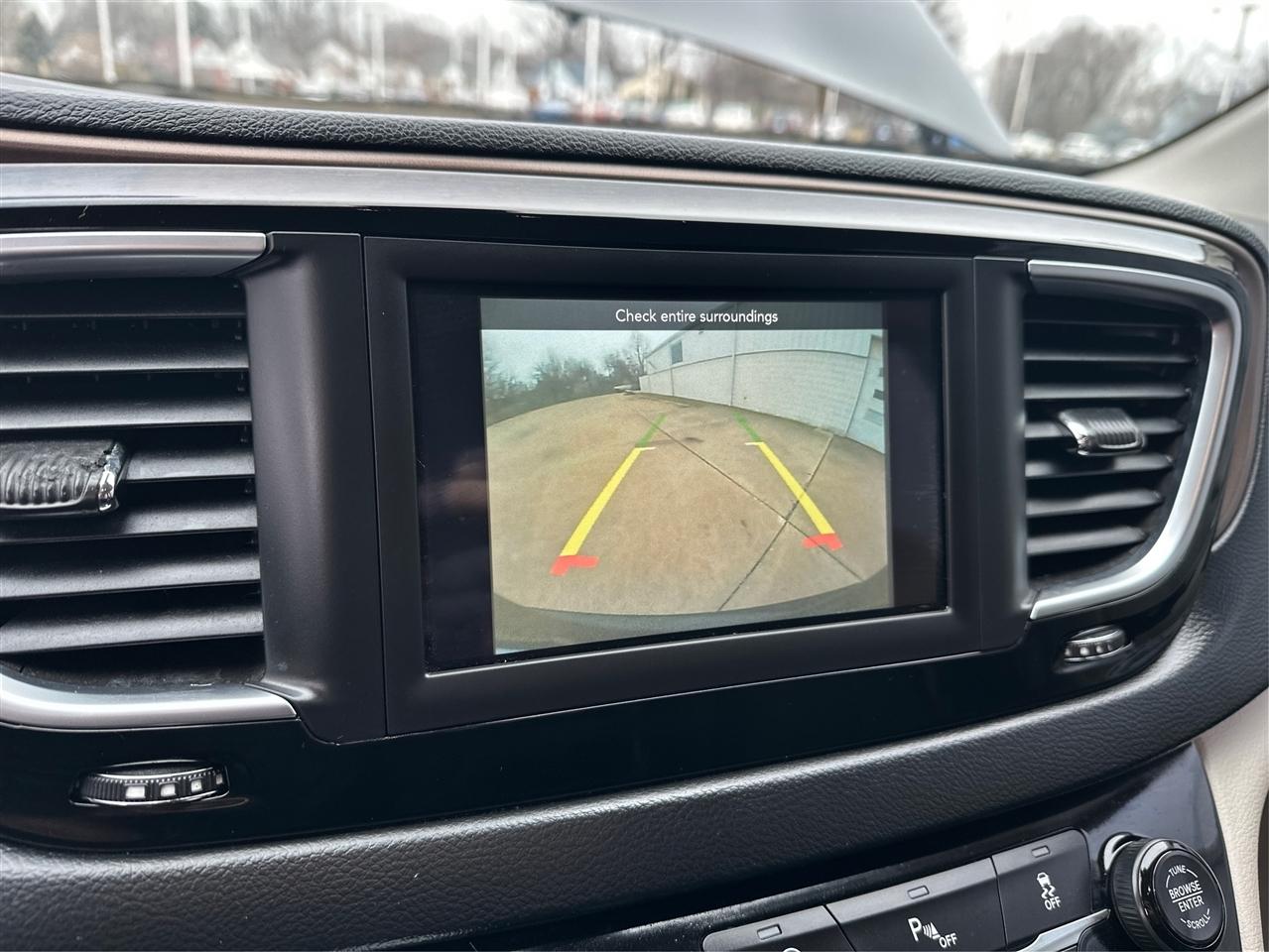 Chrysler Pacifica  2018