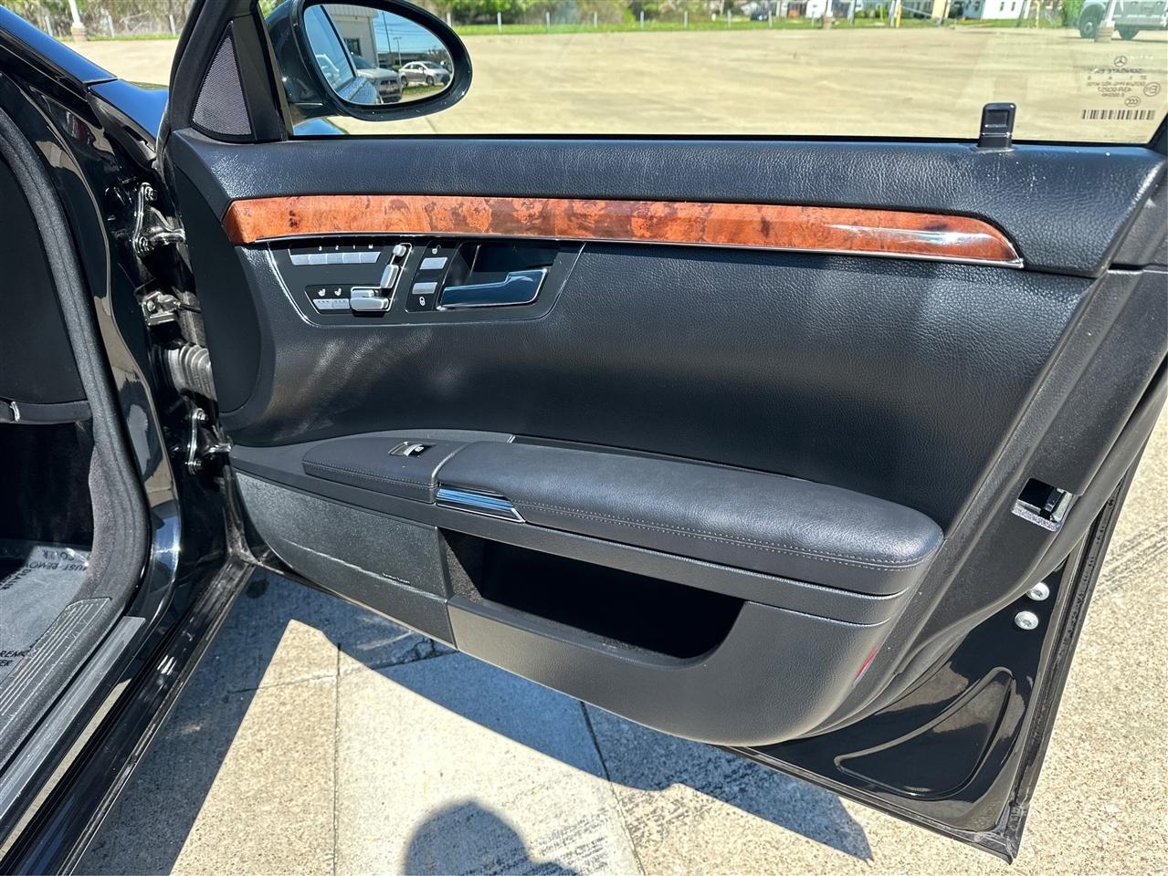 Mercedes-Benz S-Class  2009