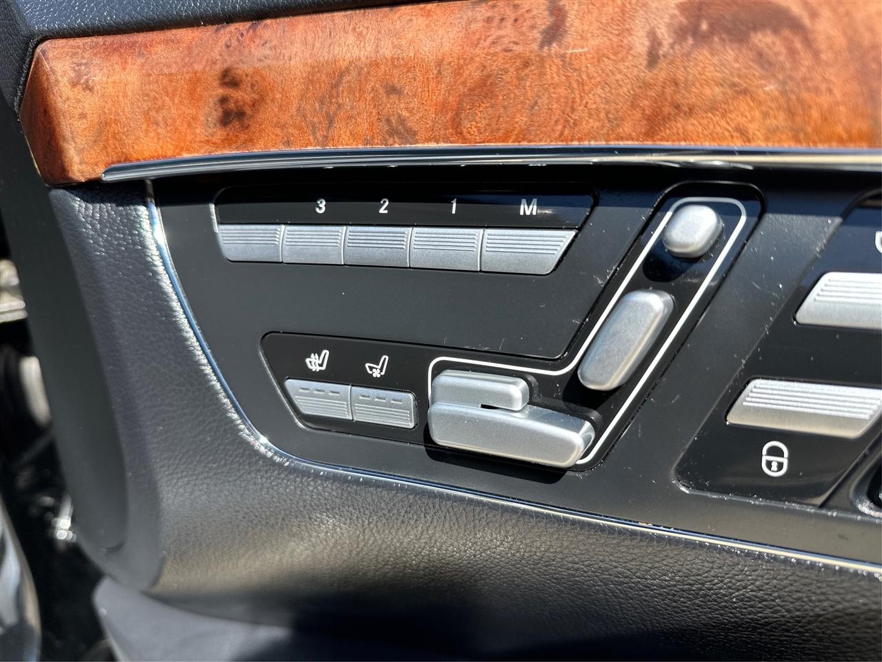 Mercedes-Benz S-Class  2009