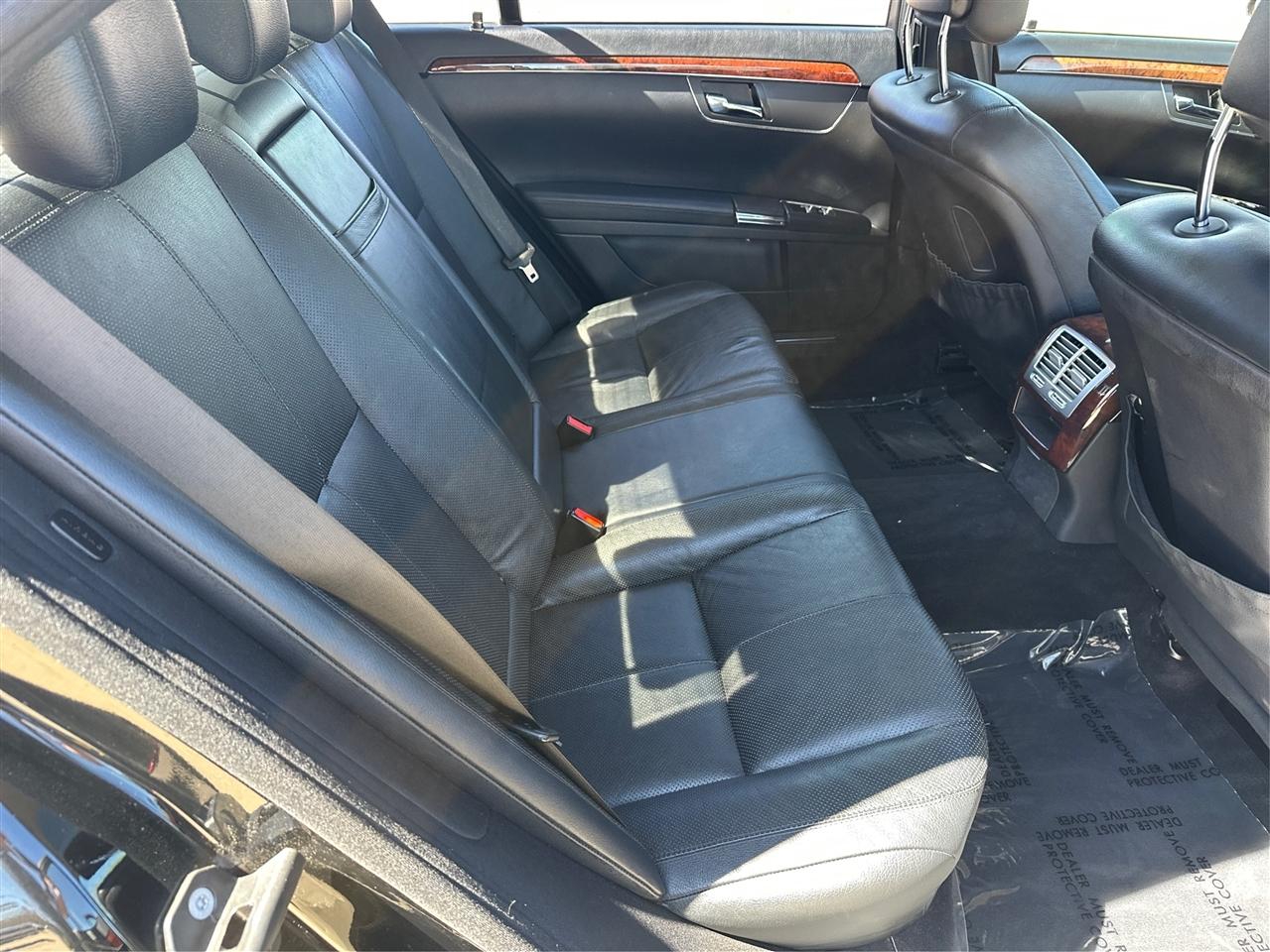 Mercedes-Benz S-Class  2009