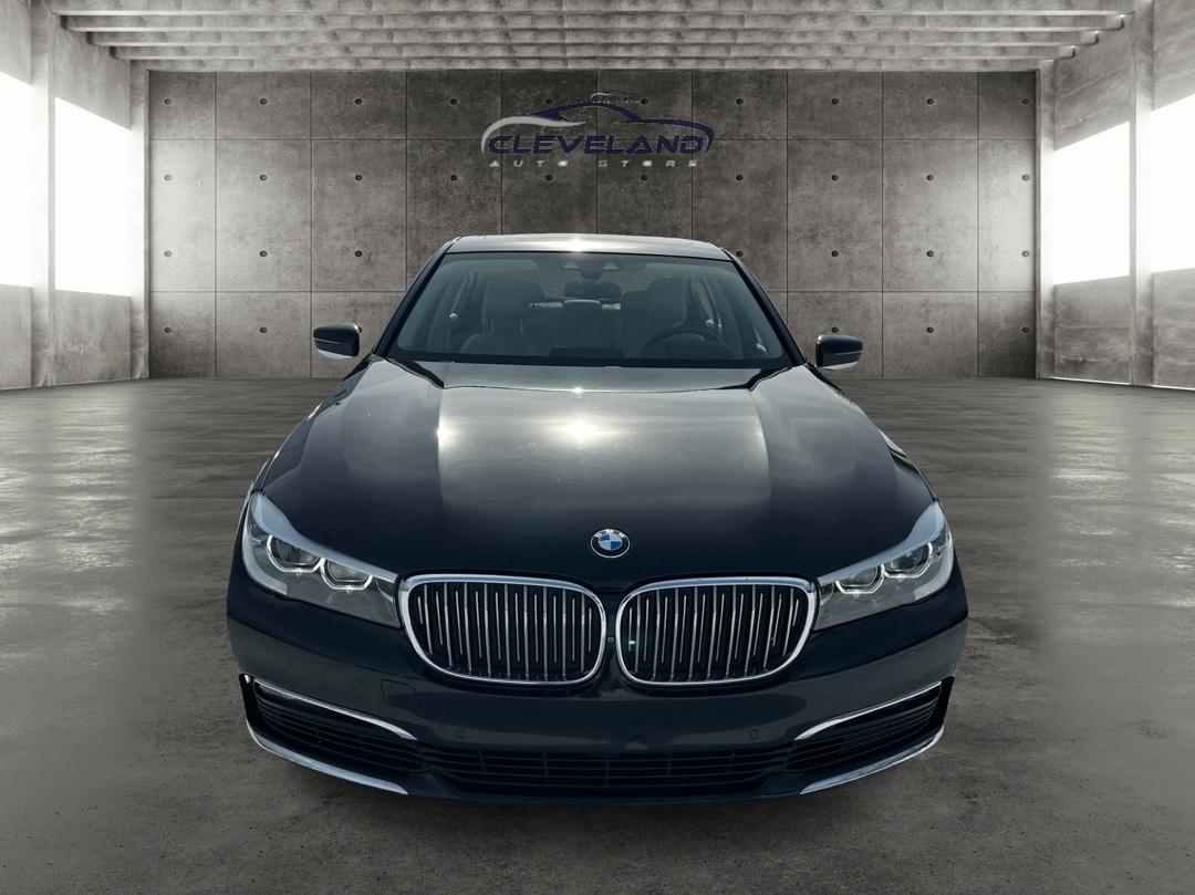 BMW 7-Series  2018