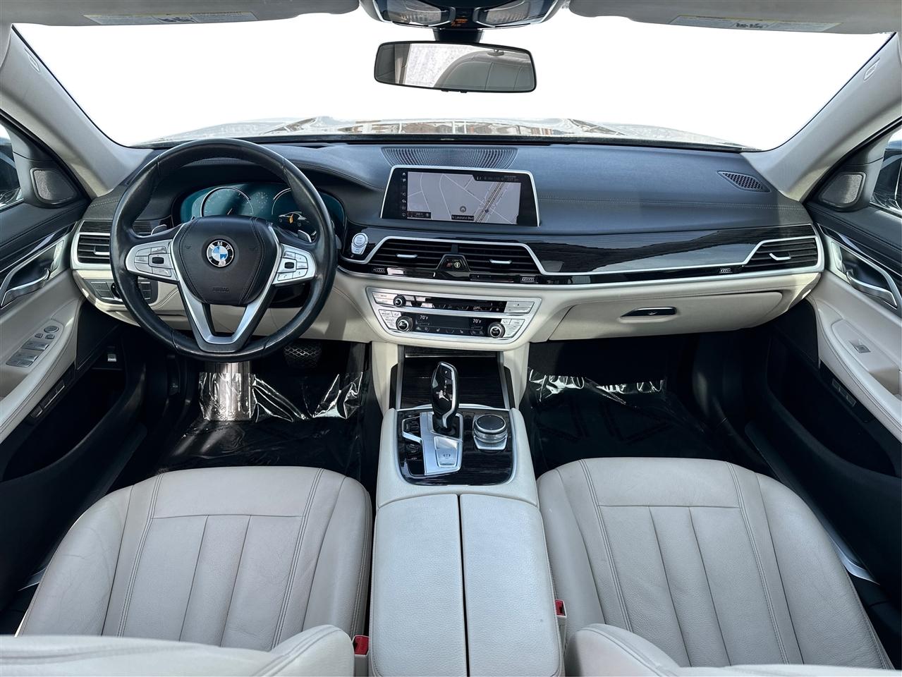 BMW 7-Series  2018