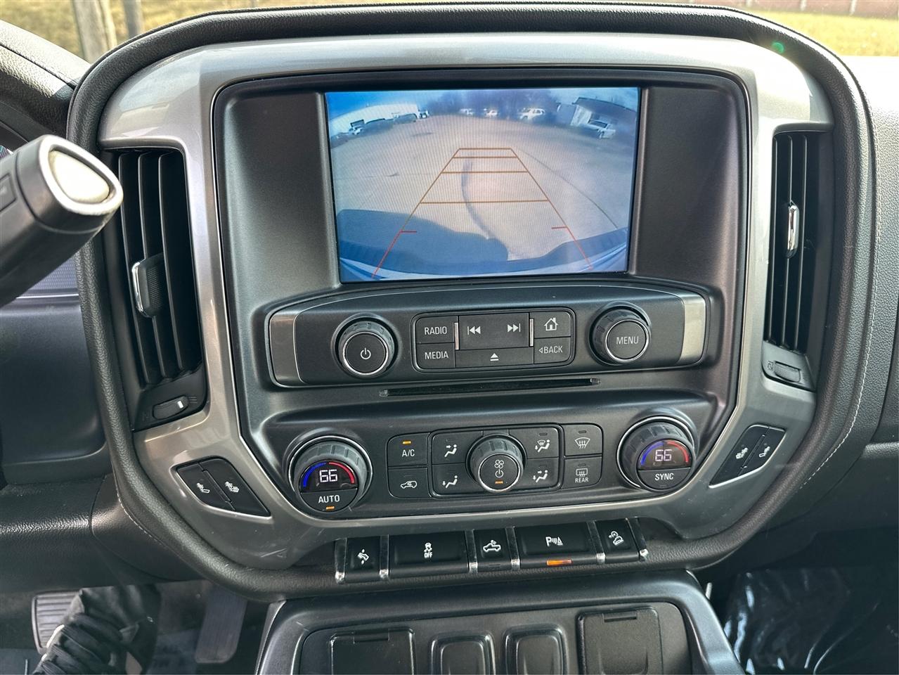 Chevrolet Silverado 1500  2018