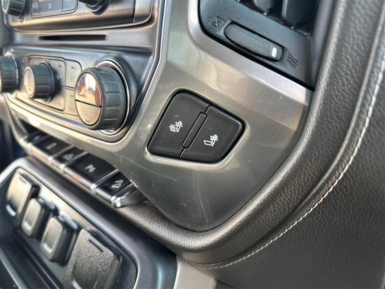 Chevrolet Silverado 1500  2018