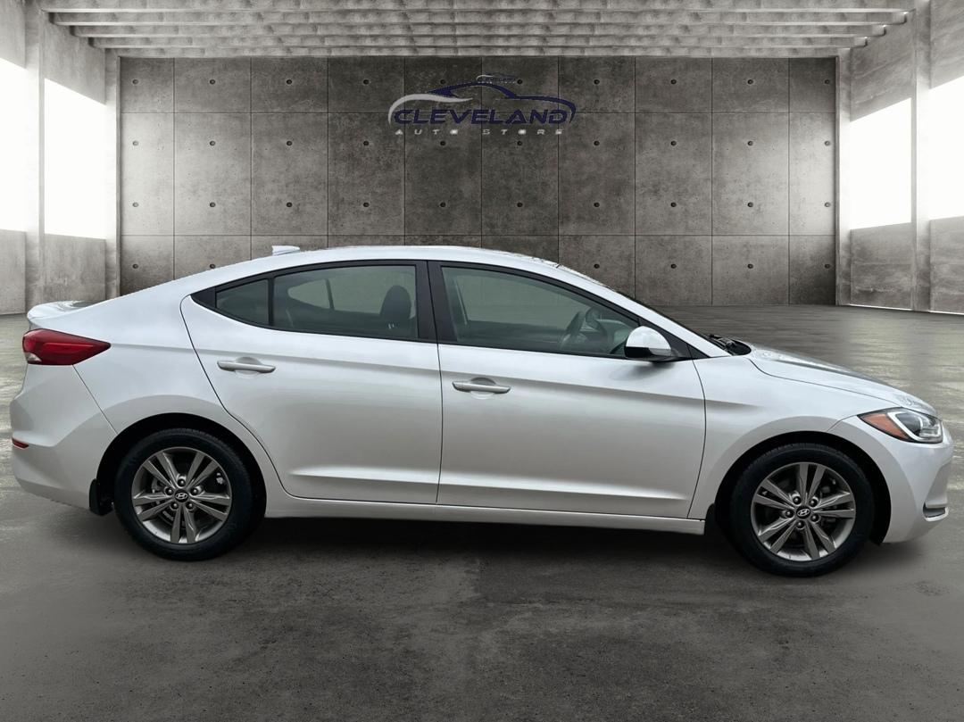 Hyundai Elantra  2018