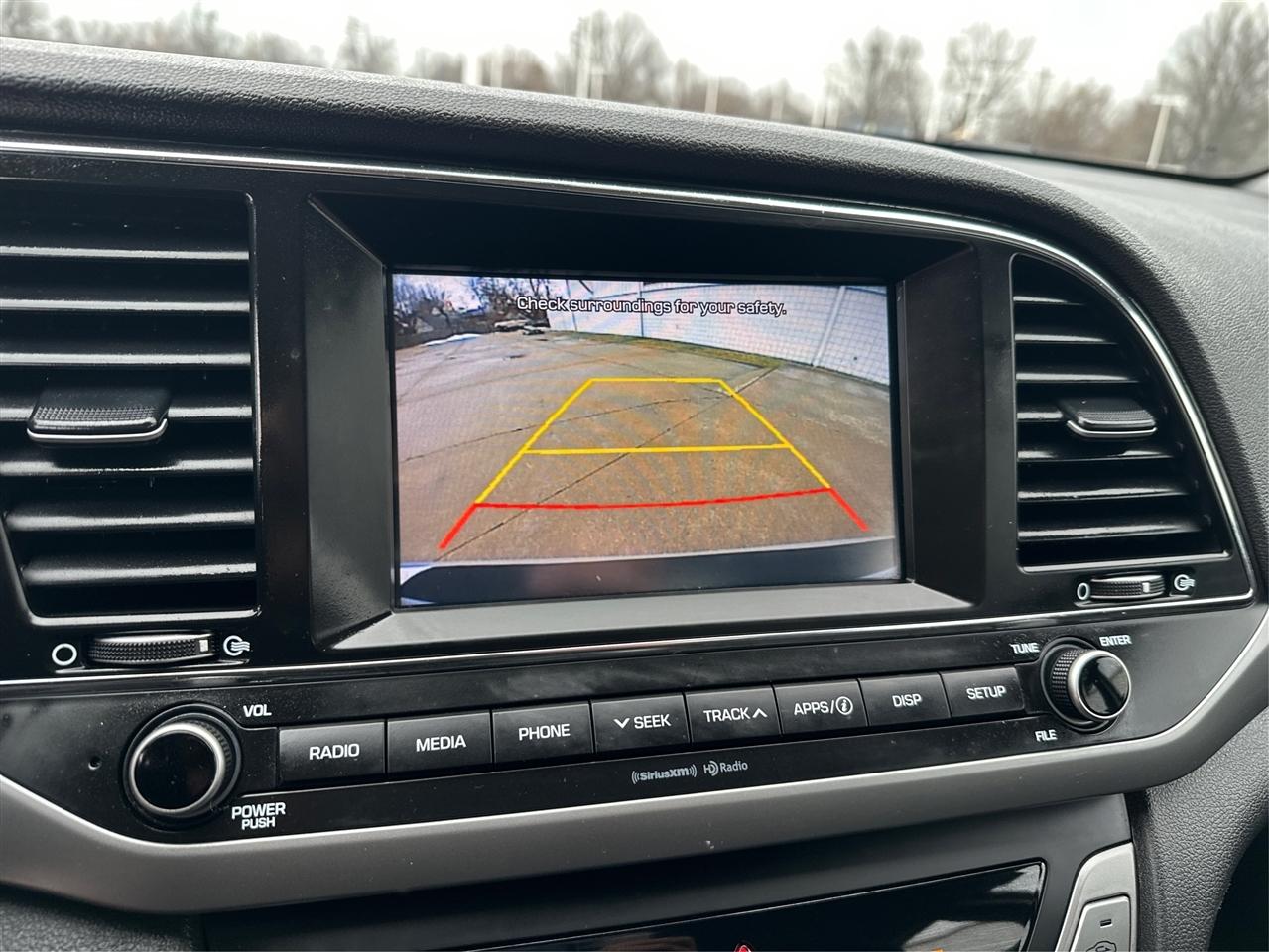 Hyundai Elantra  2018