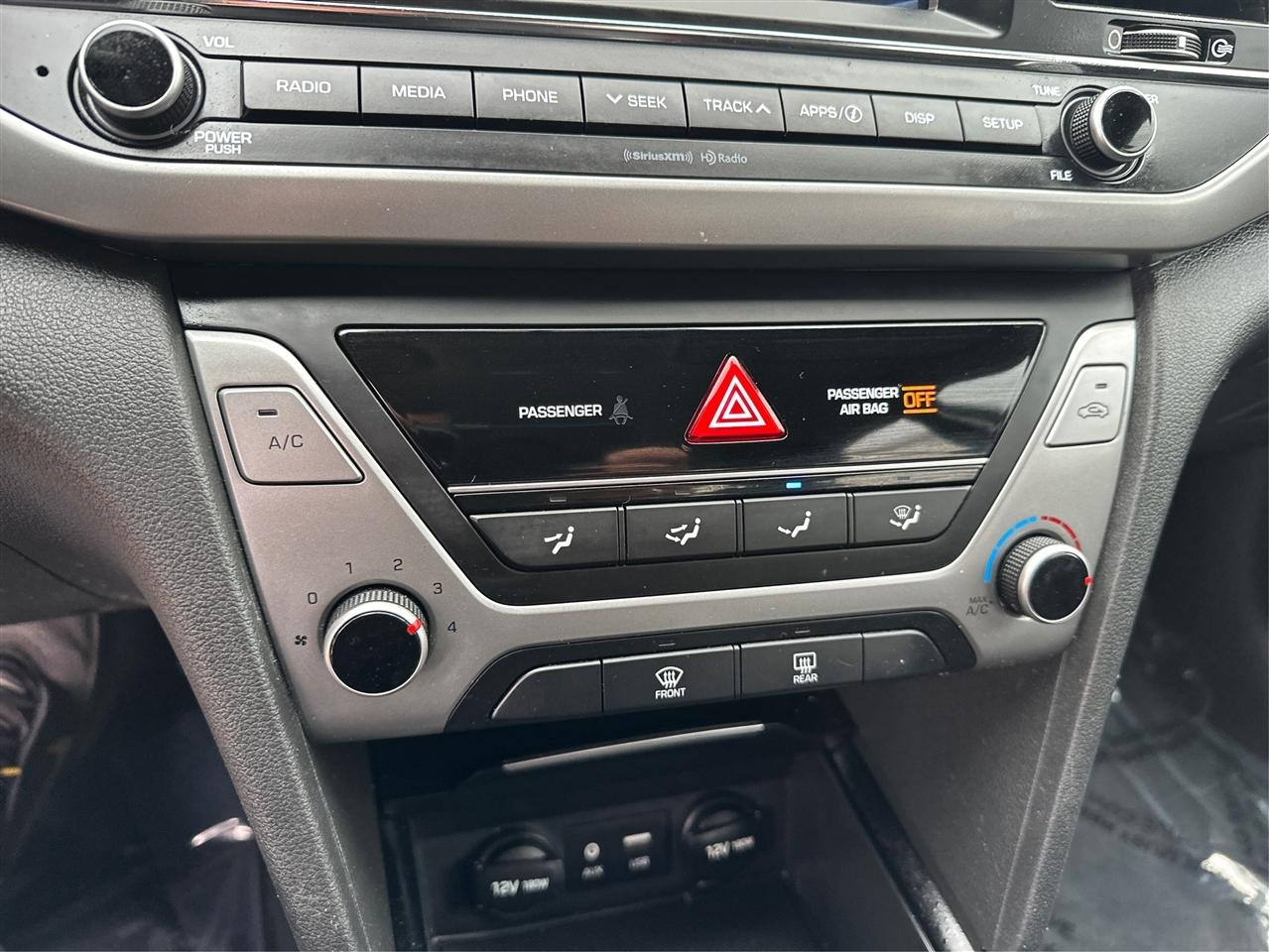 Hyundai Elantra  2018