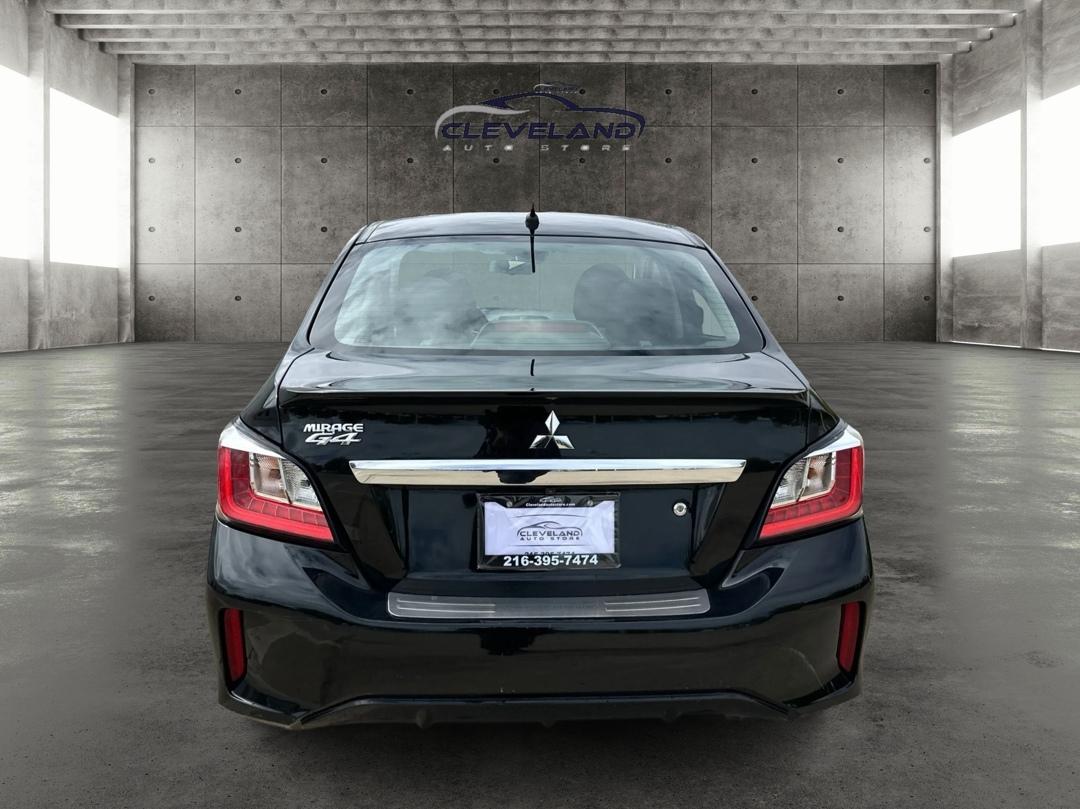 Mitsubishi Mirage G4  2022