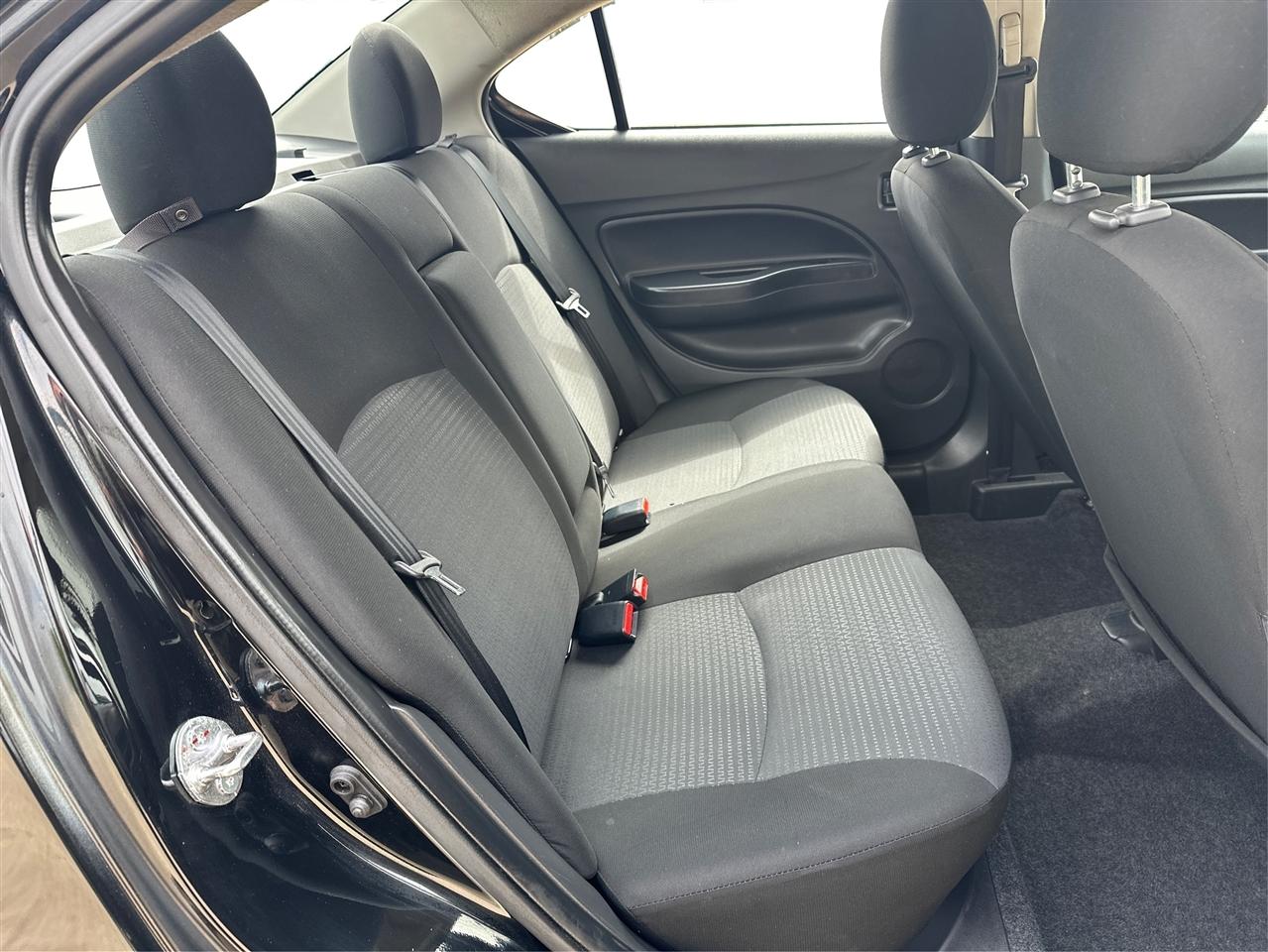 Mitsubishi Mirage G4  2022