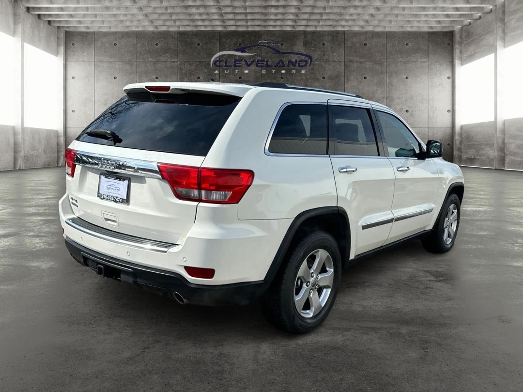 Jeep Grand Cherokee  2011