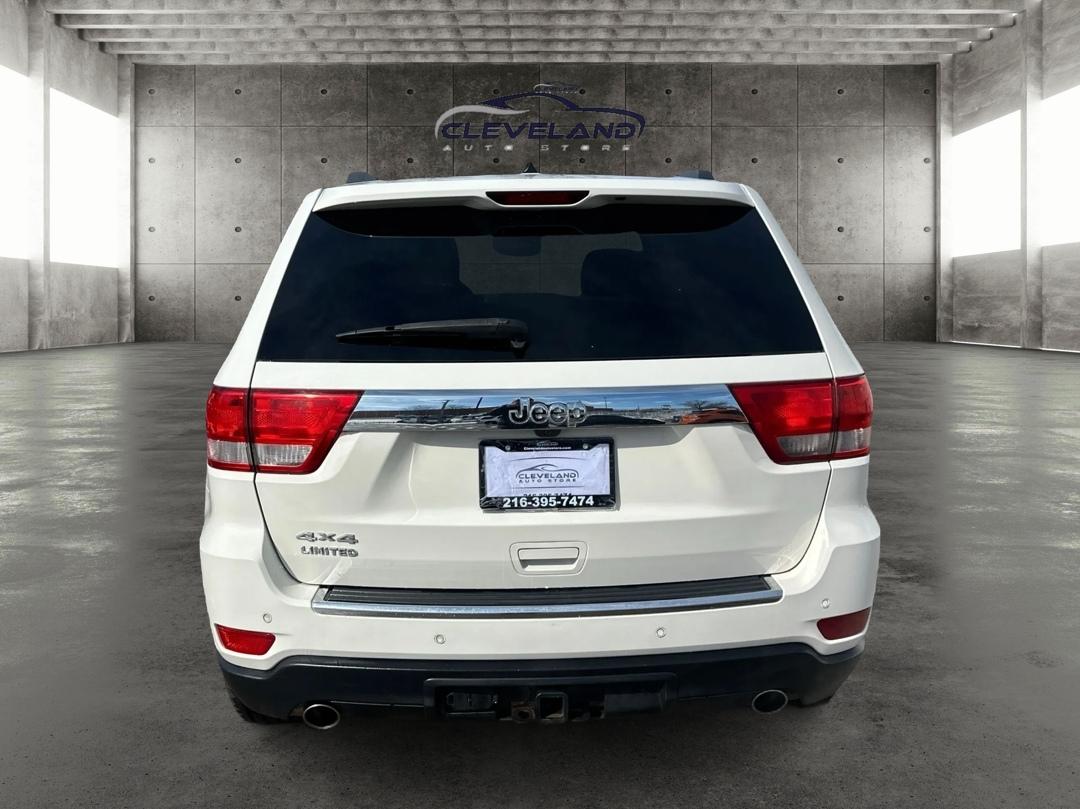 Jeep Grand Cherokee  2011