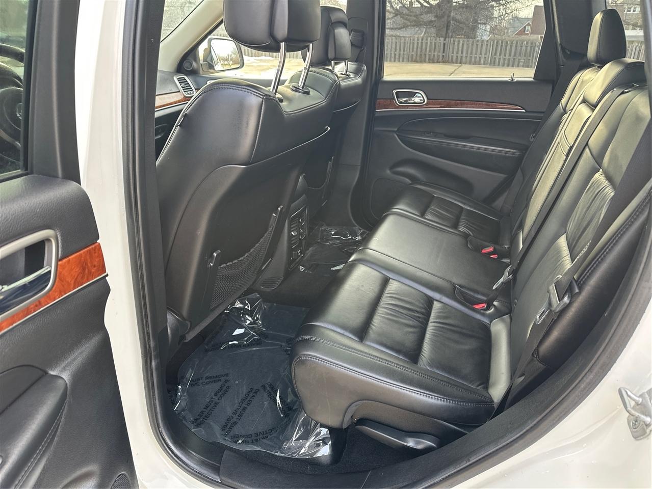 Jeep Grand Cherokee  2011