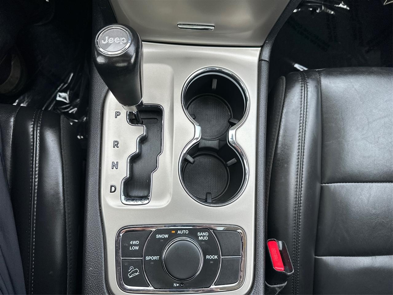 Jeep Grand Cherokee  2011