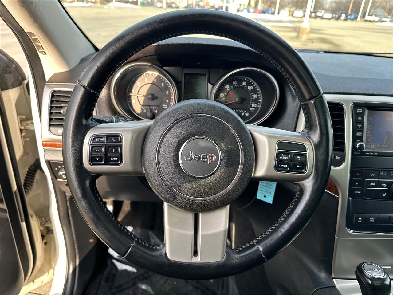 Jeep Grand Cherokee  2011