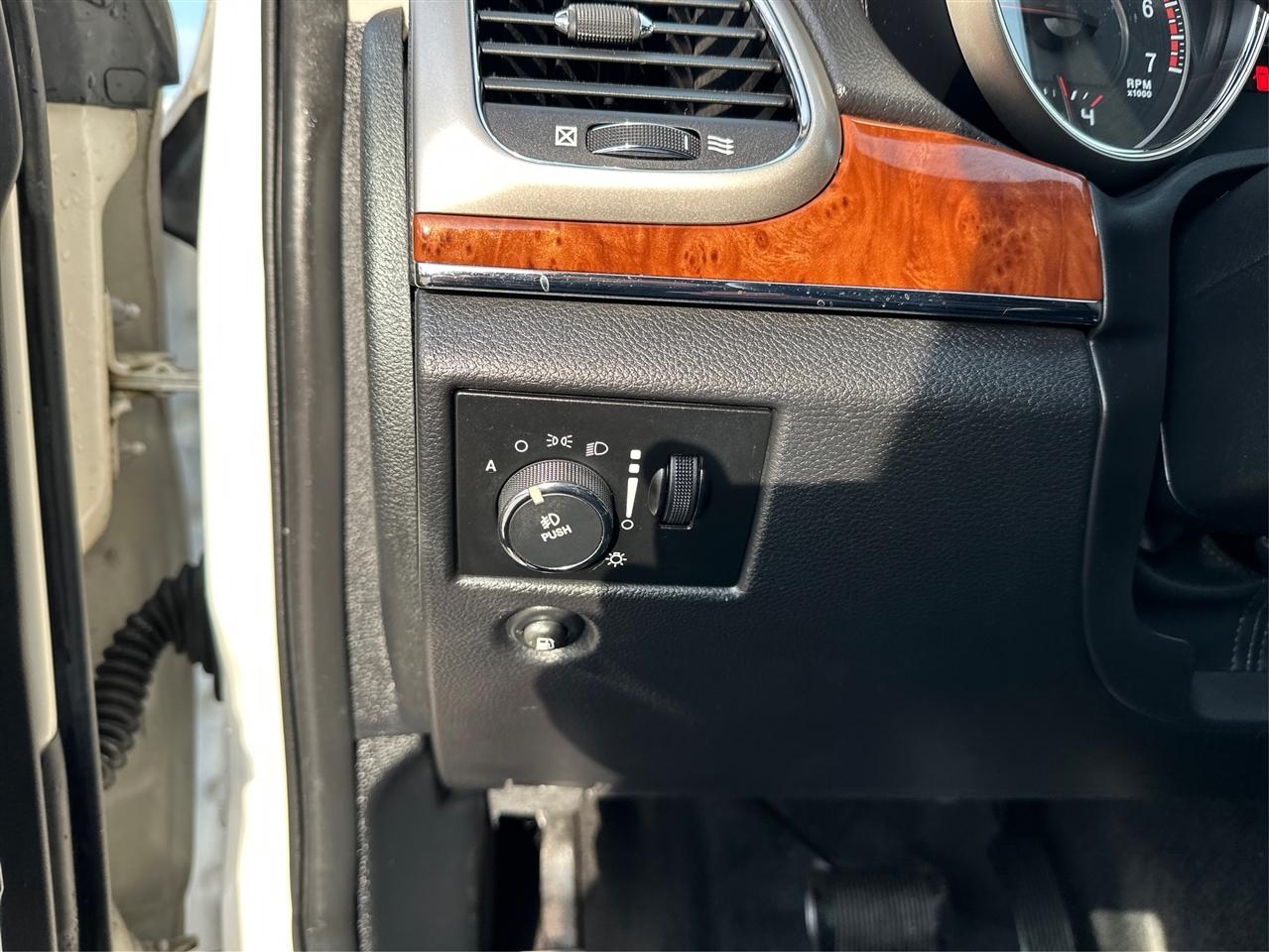 Jeep Grand Cherokee  2011