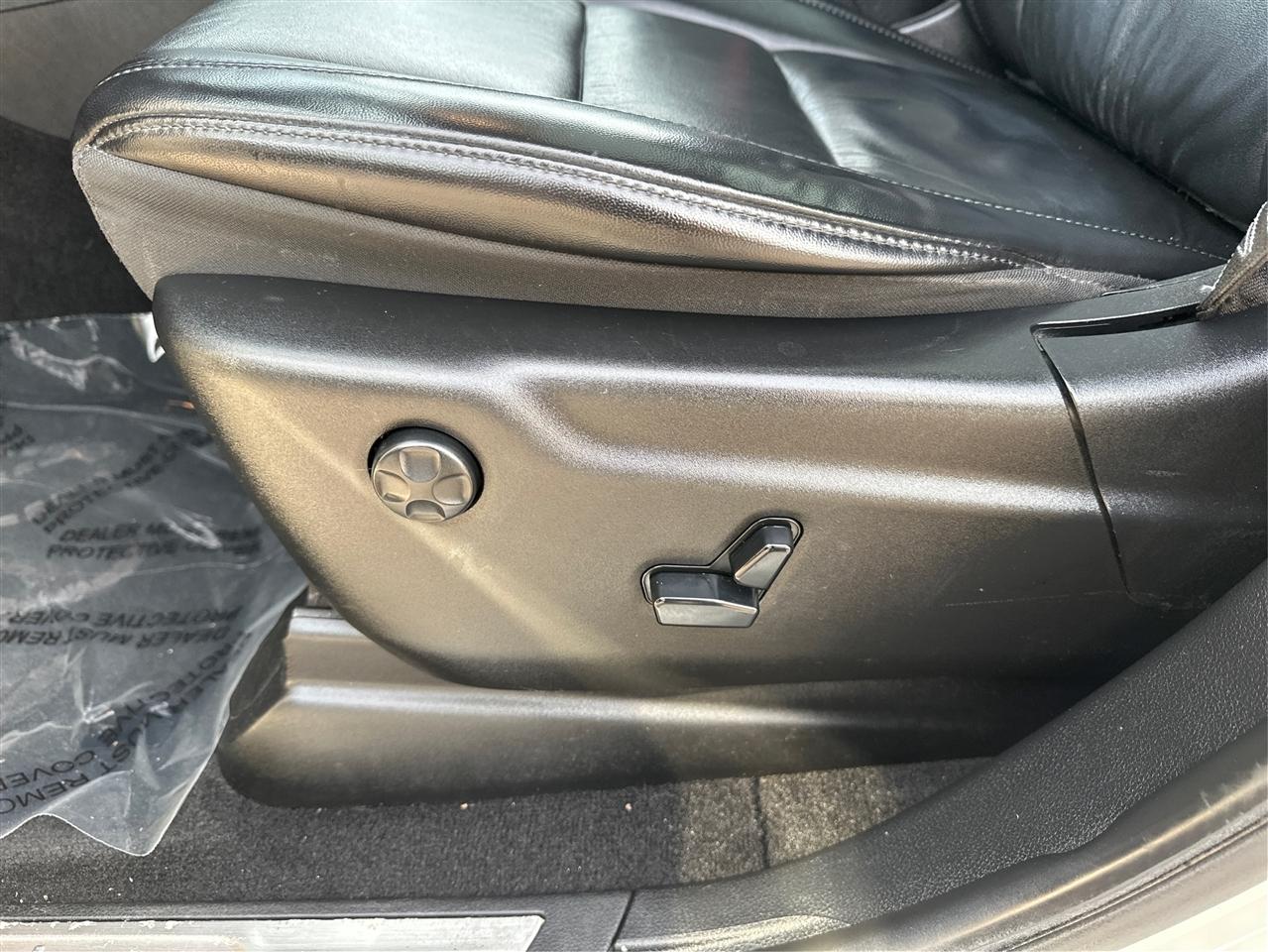 Jeep Grand Cherokee  2011