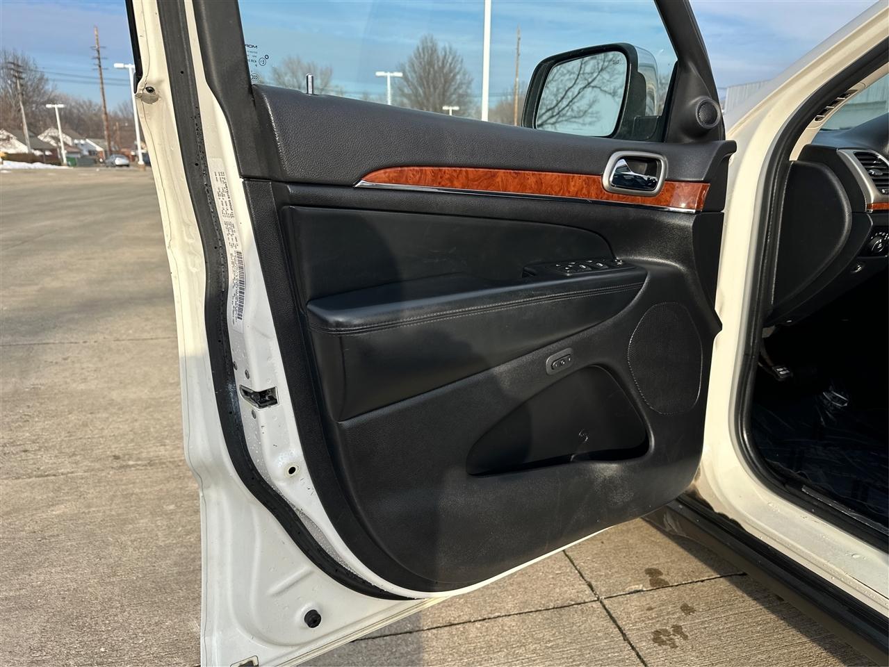 Jeep Grand Cherokee  2011