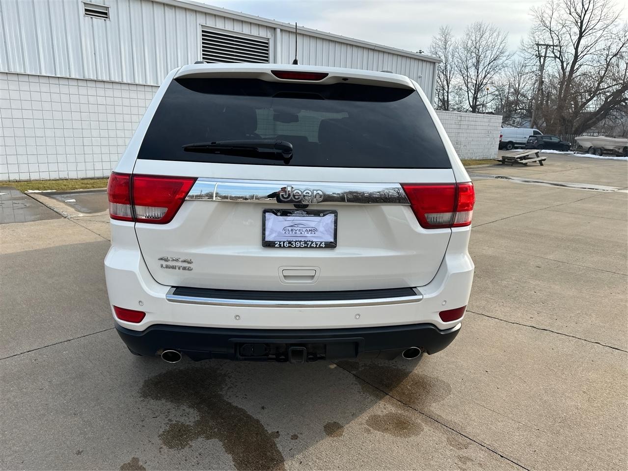 Jeep Grand Cherokee  2011