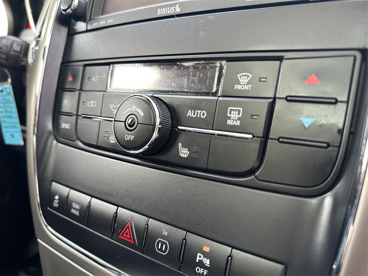 Jeep Grand Cherokee  2011