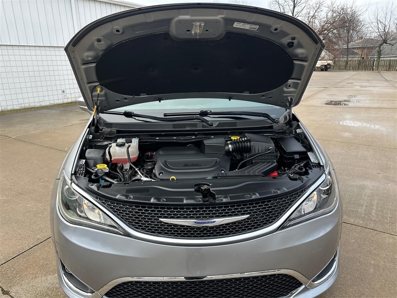 Chrysler Pacifica  2020